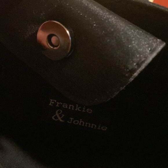 Frankie and Johnnie Black Shoulder Bag - Picture 5 of 5